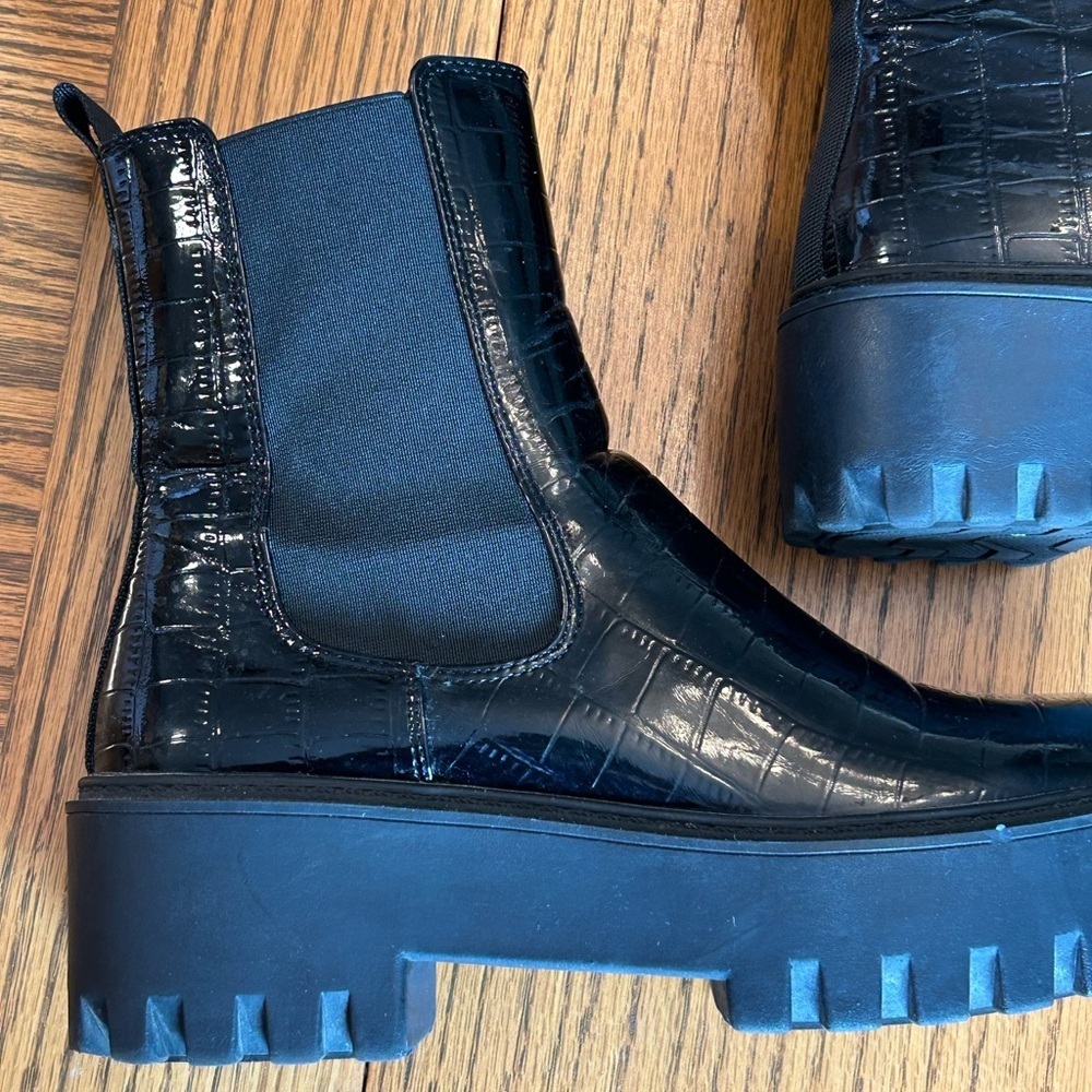 Simmi London Glossy Black Croc-Embossed Combat Boots Size 9 - Picture 7 of 11